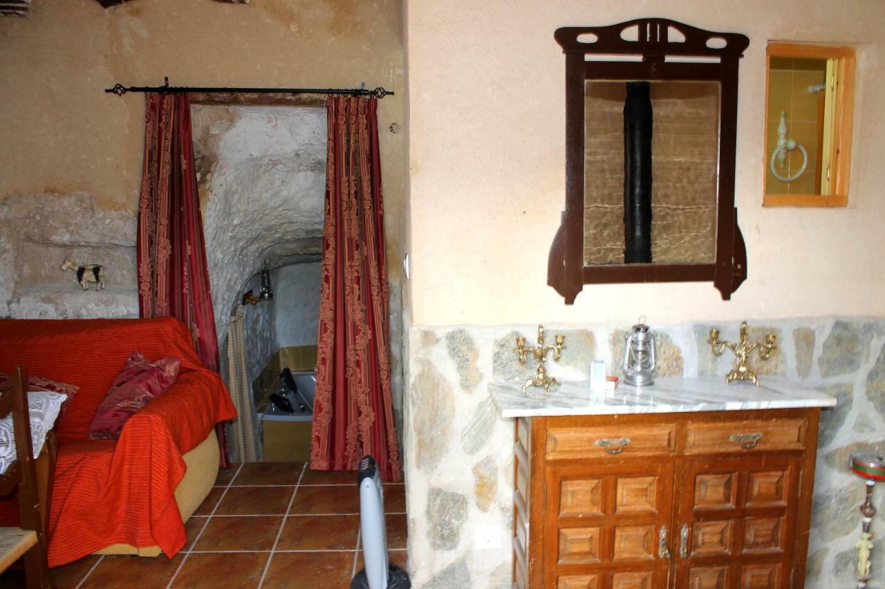 Casa Rural Con Jacuzzi Paraiso Del Jucar Алькала-дель-Хукар Экстерьер фото